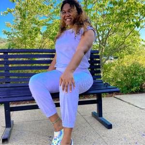 Meet your Posher, Beatrice